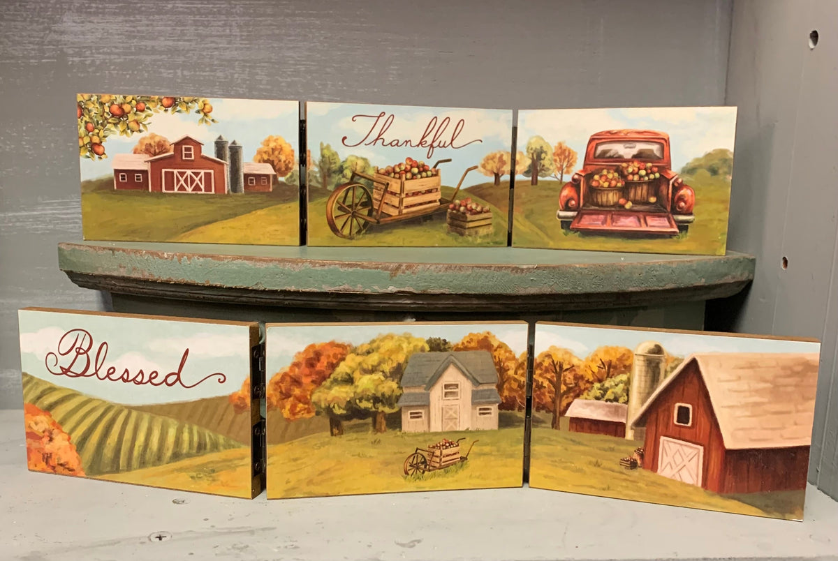 Folding Fall Plaques
